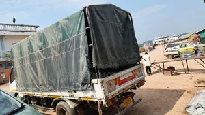 Mitsubishi Canter 2001 White