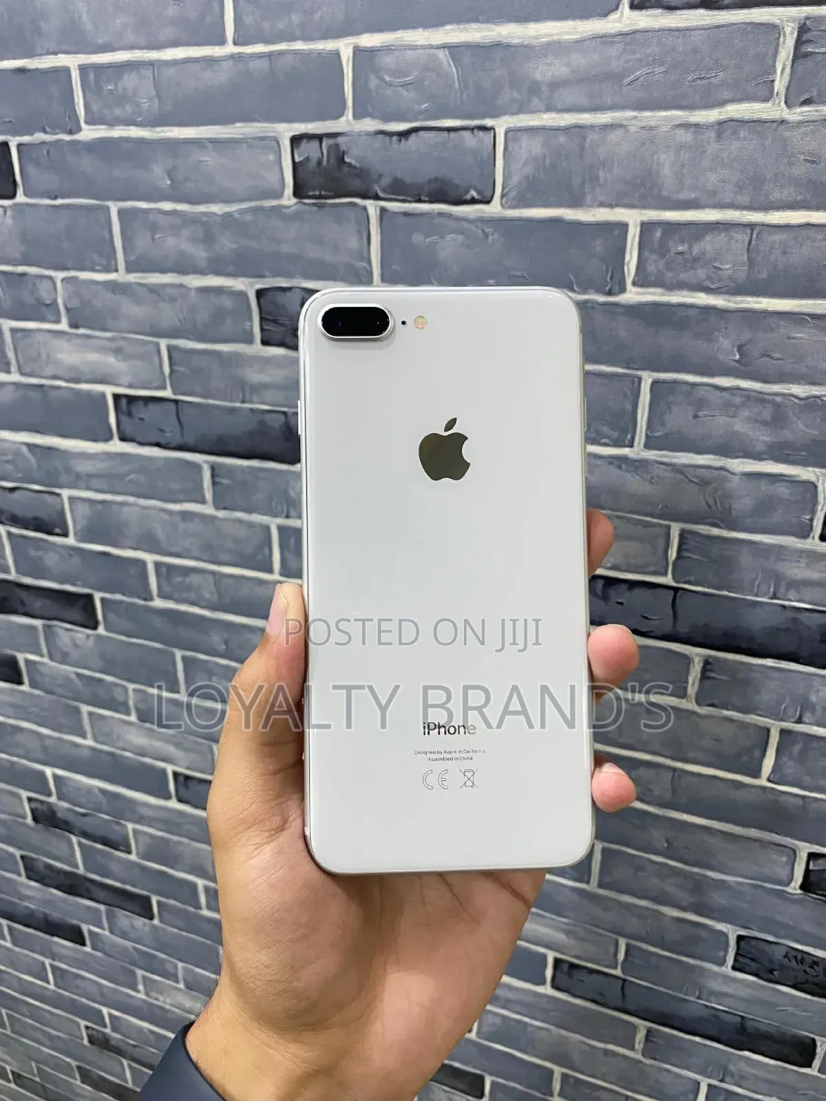 New Apple iPhone 8 Plus 64 GB