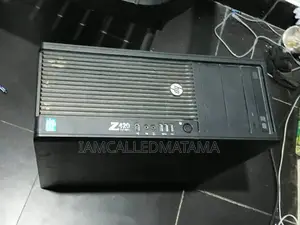 Desktop Computer HP Z420 8GB Intel Xeon SSD 500GB