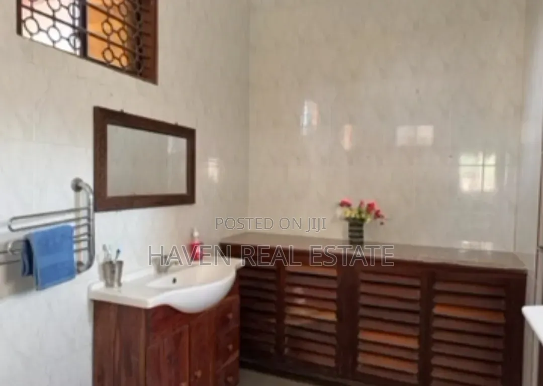 Furnished 4bdrm House in Mjini for rent