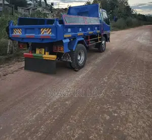 Mitsubishi Canter Tiper