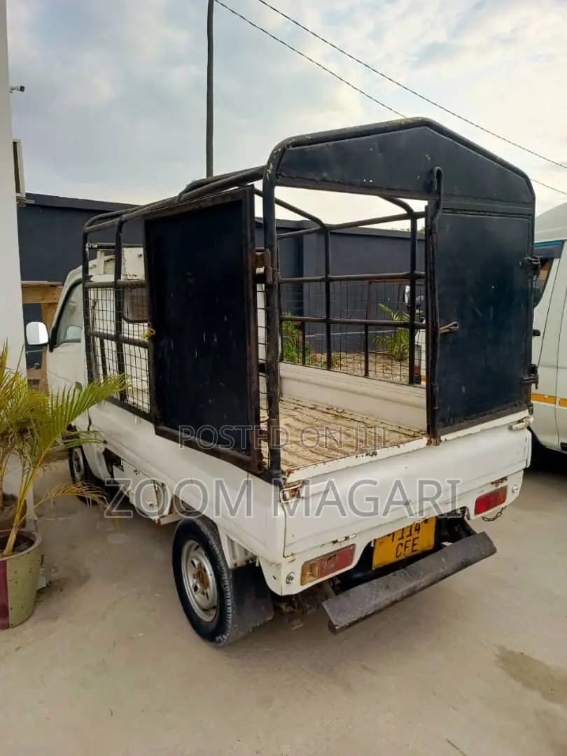 Suzuki Carry