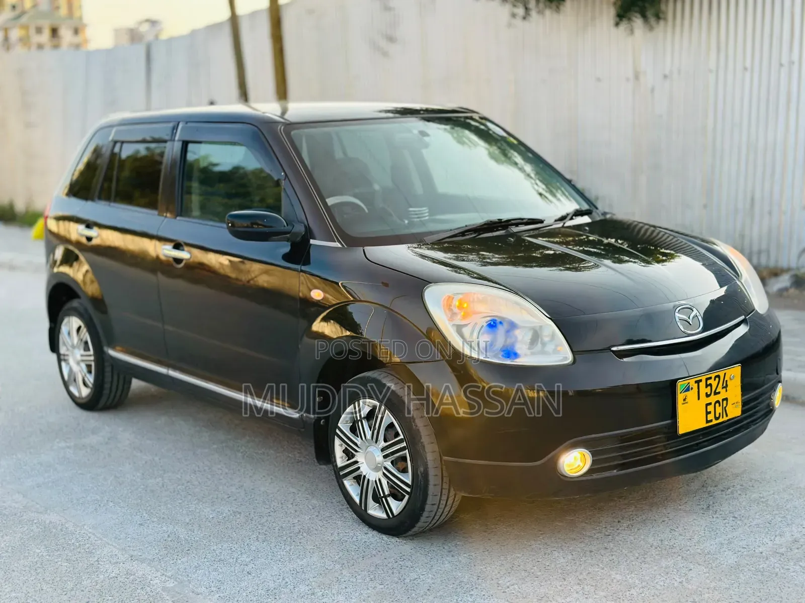Mazda Verisa 2009 Black
