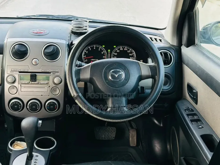 Mazda Verisa 2009 Black