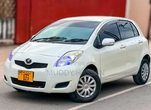 Toyota Vitz 2007 White