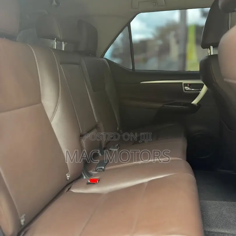 Toyota Fortuner 2019 White