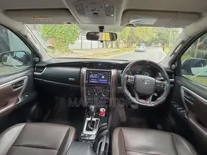 Toyota Fortuner 2019 White