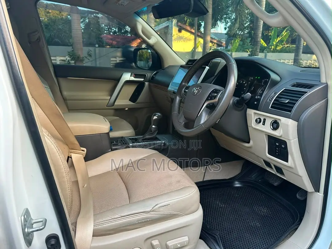 Toyota Land Cruiser Prado 2020 White
