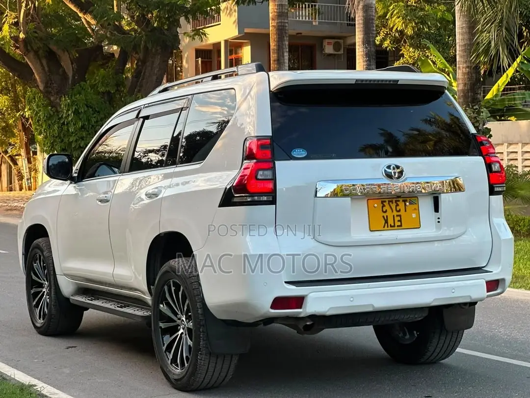 Toyota Land Cruiser Prado 2020 White