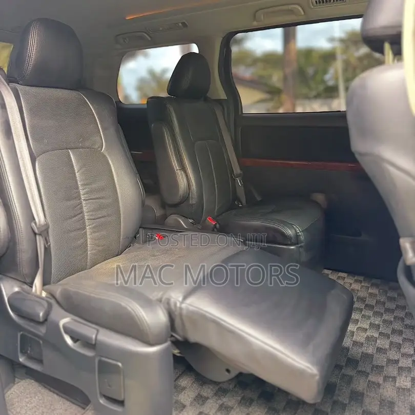 Toyota Alphard 2010 White