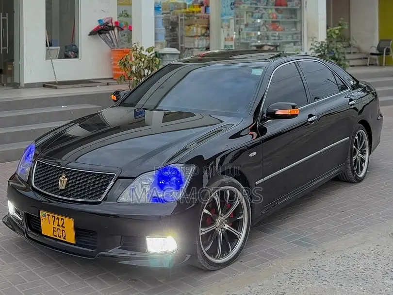 Toyota Crown 2006 Black