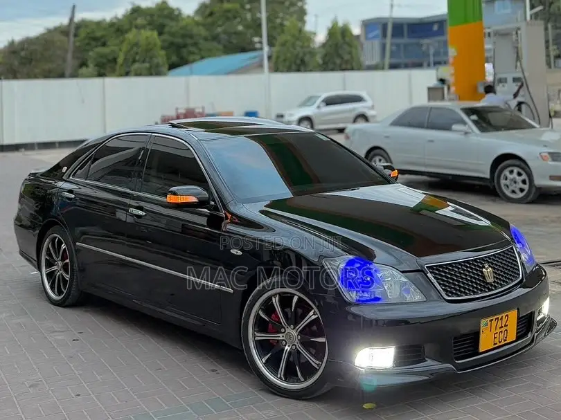 Toyota Crown 2006 Black
