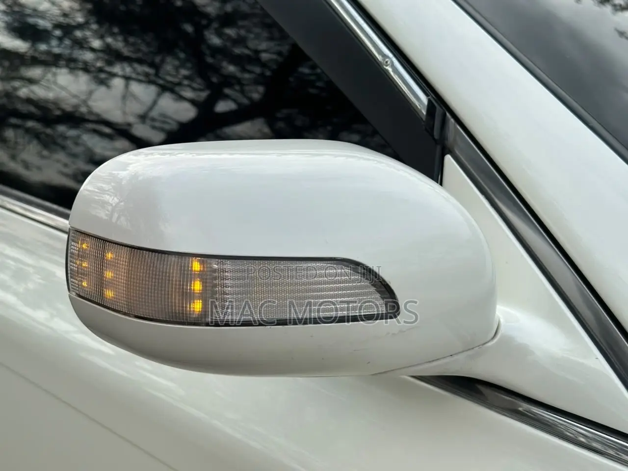 Toyota Crown 2004 White