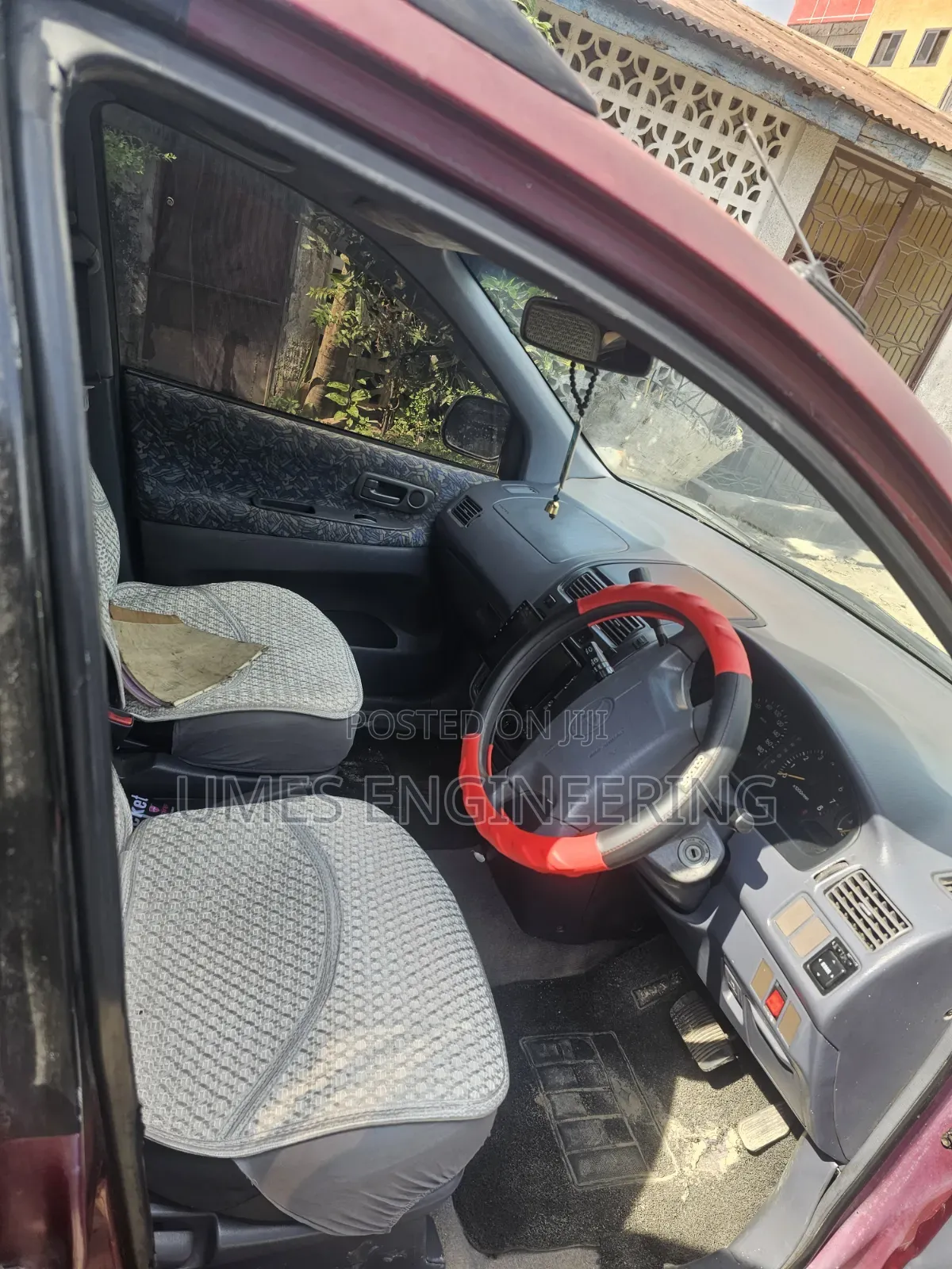 Toyota Ipsum 1997 Maroon