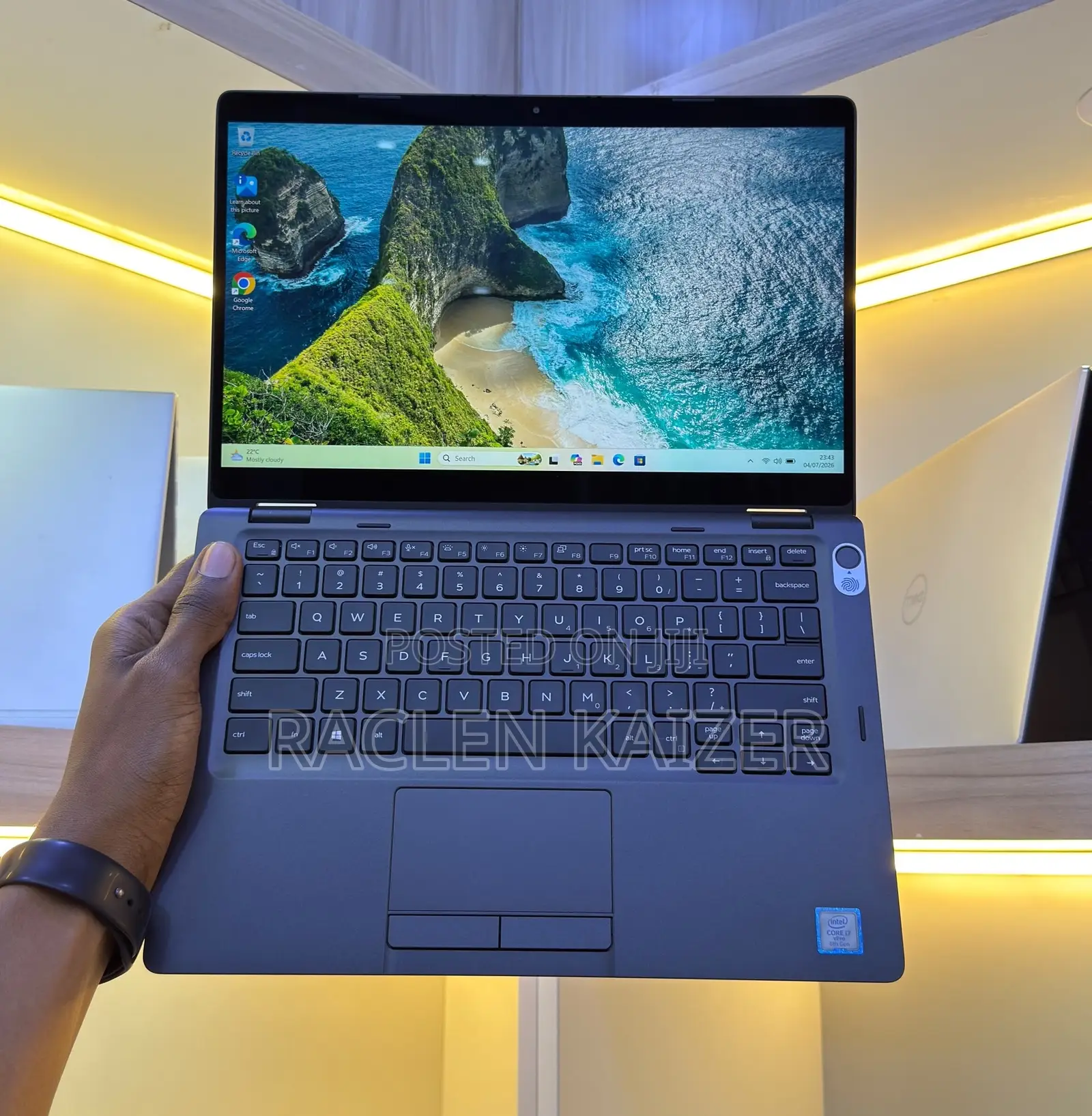 New Laptop Dell Latitude 5300 16GB Intel Core i7 SSD 256GB