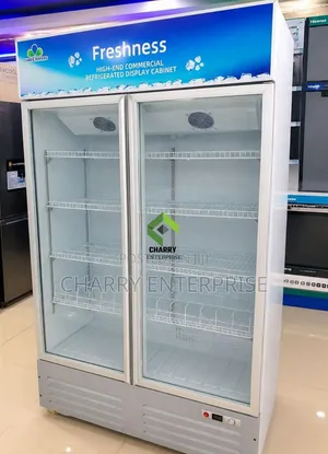 Three Rivers Showcase Fridge Beverage Cooler Perfect for Business 650l