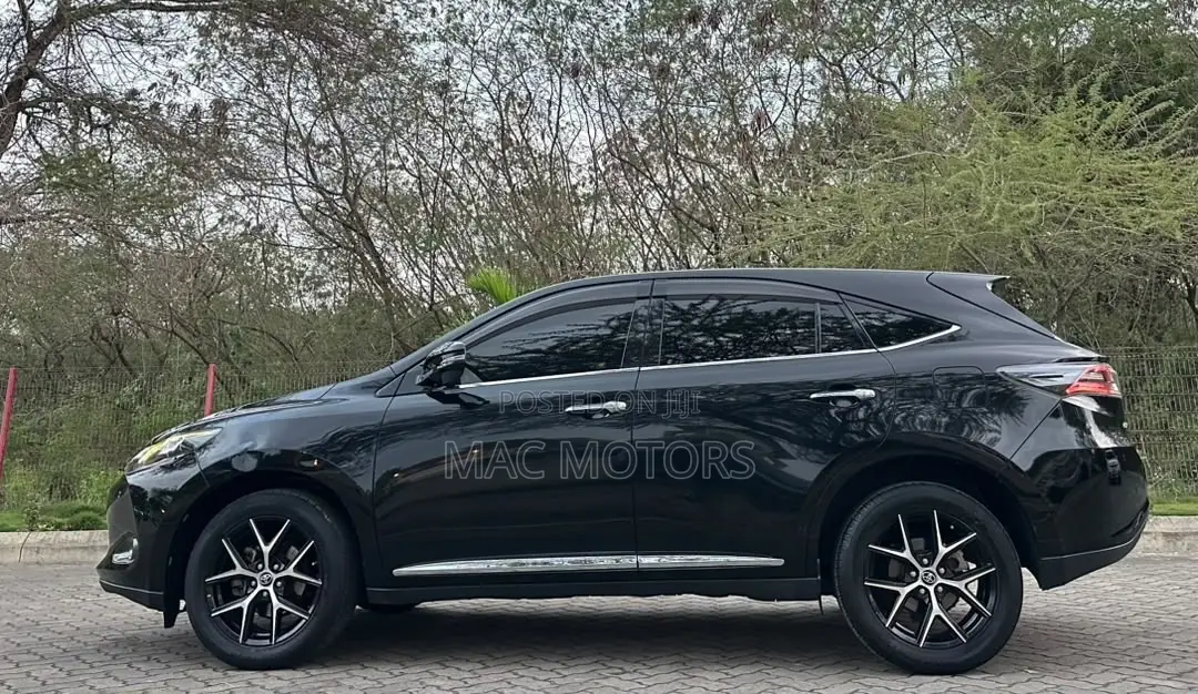 Toyota Harrier 2017 Black