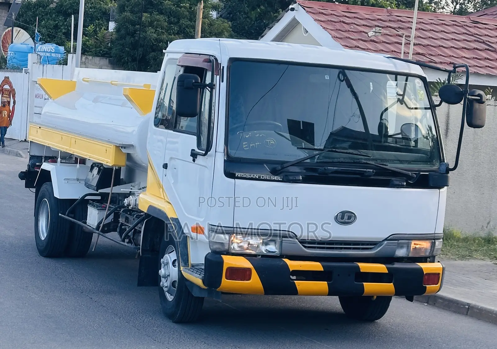 Nissan Diesel Condor