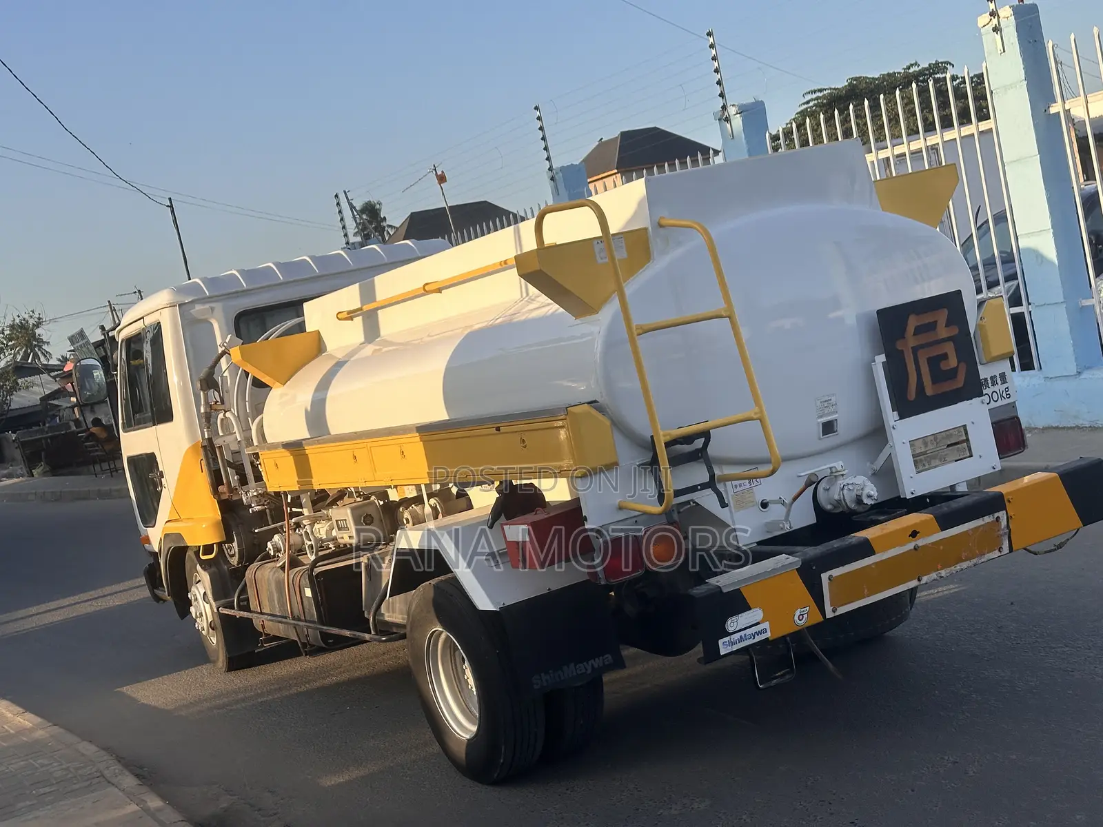 Nissan Diesel Condor