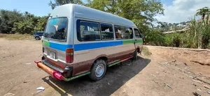 Toyota HiAce 2006 Silver