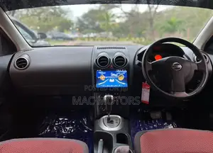Nissan Dualis 2008 Maroon