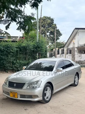 Toyota Crown 2026 Silver