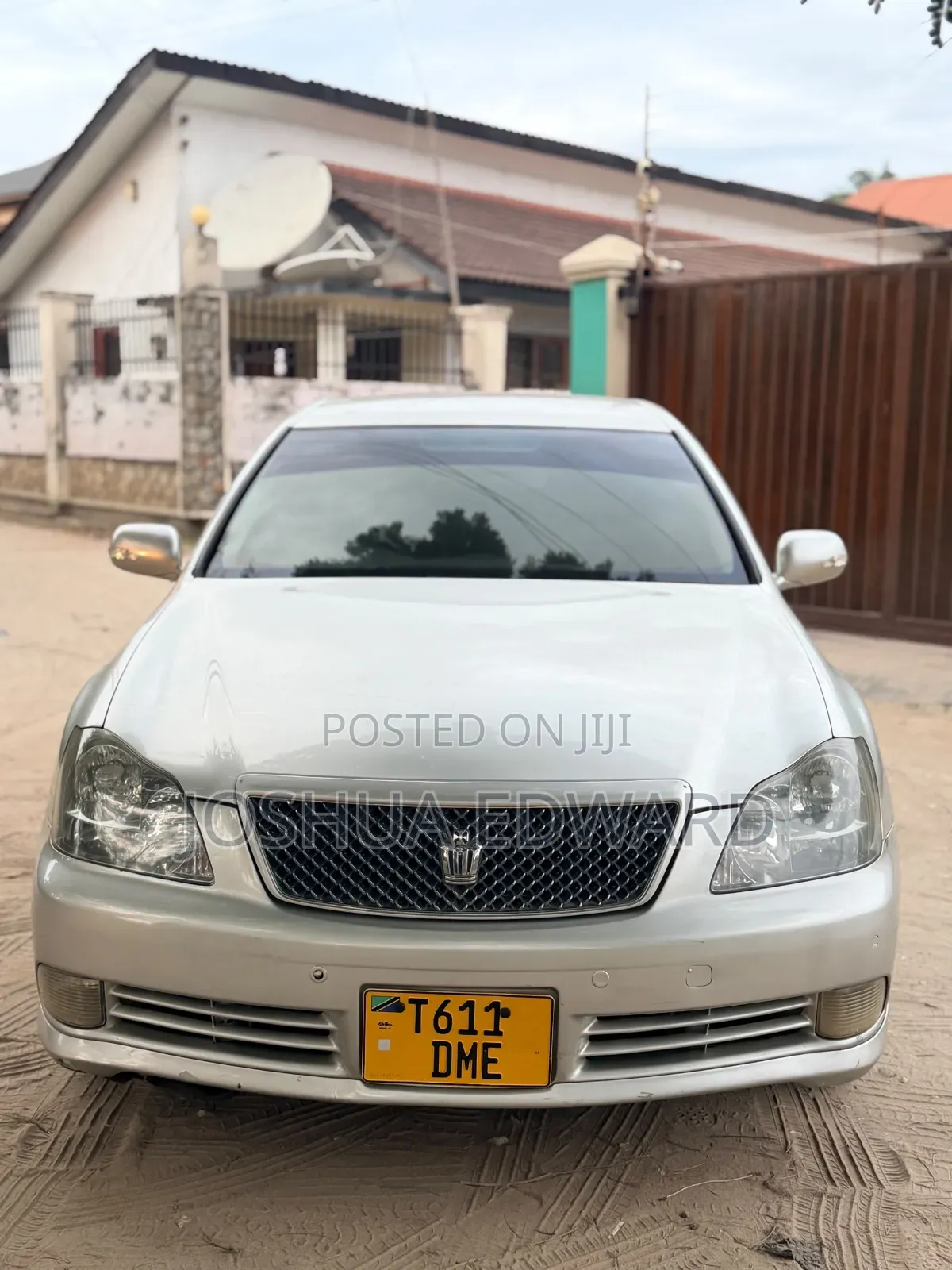 Toyota Crown 2026 Silver