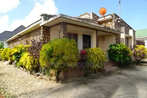 4bdrm House in Usagara for sale