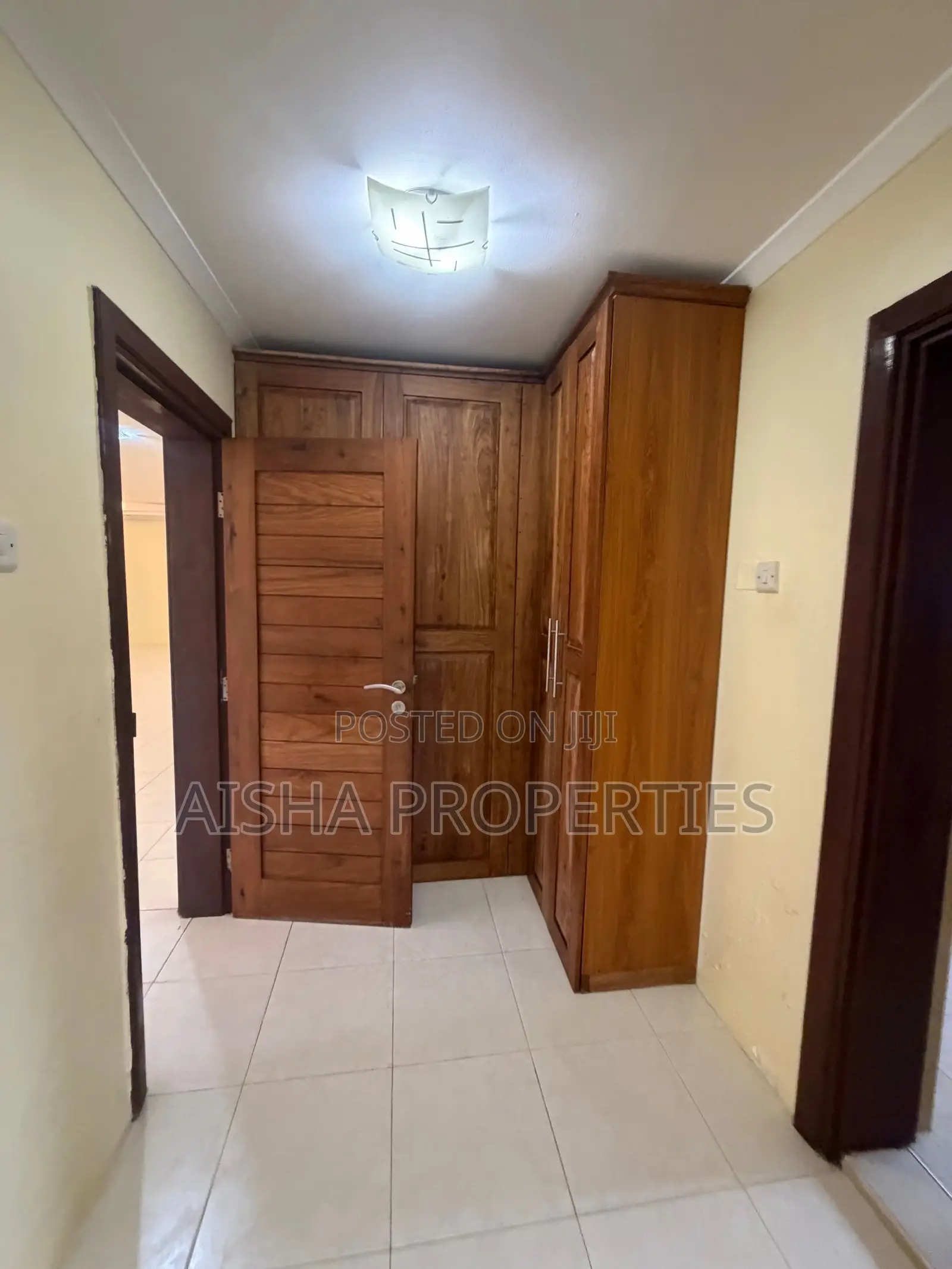 5bdrm House in Ada Estate for rent