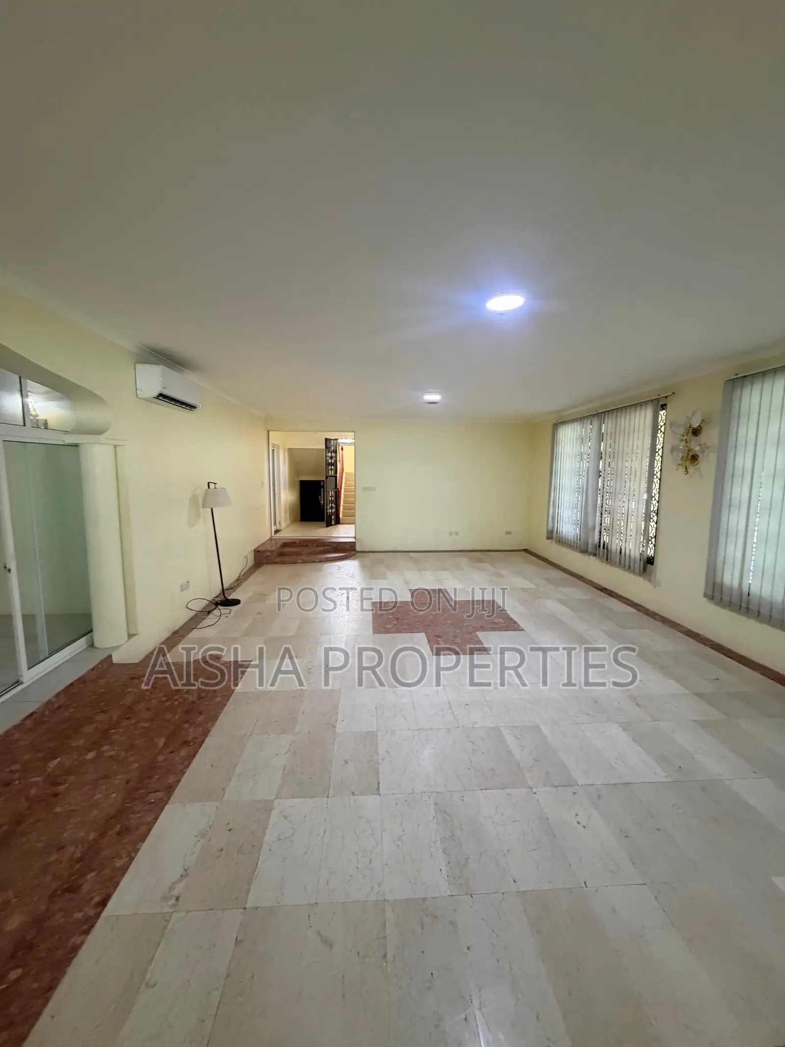 5bdrm House in Ada Estate for rent