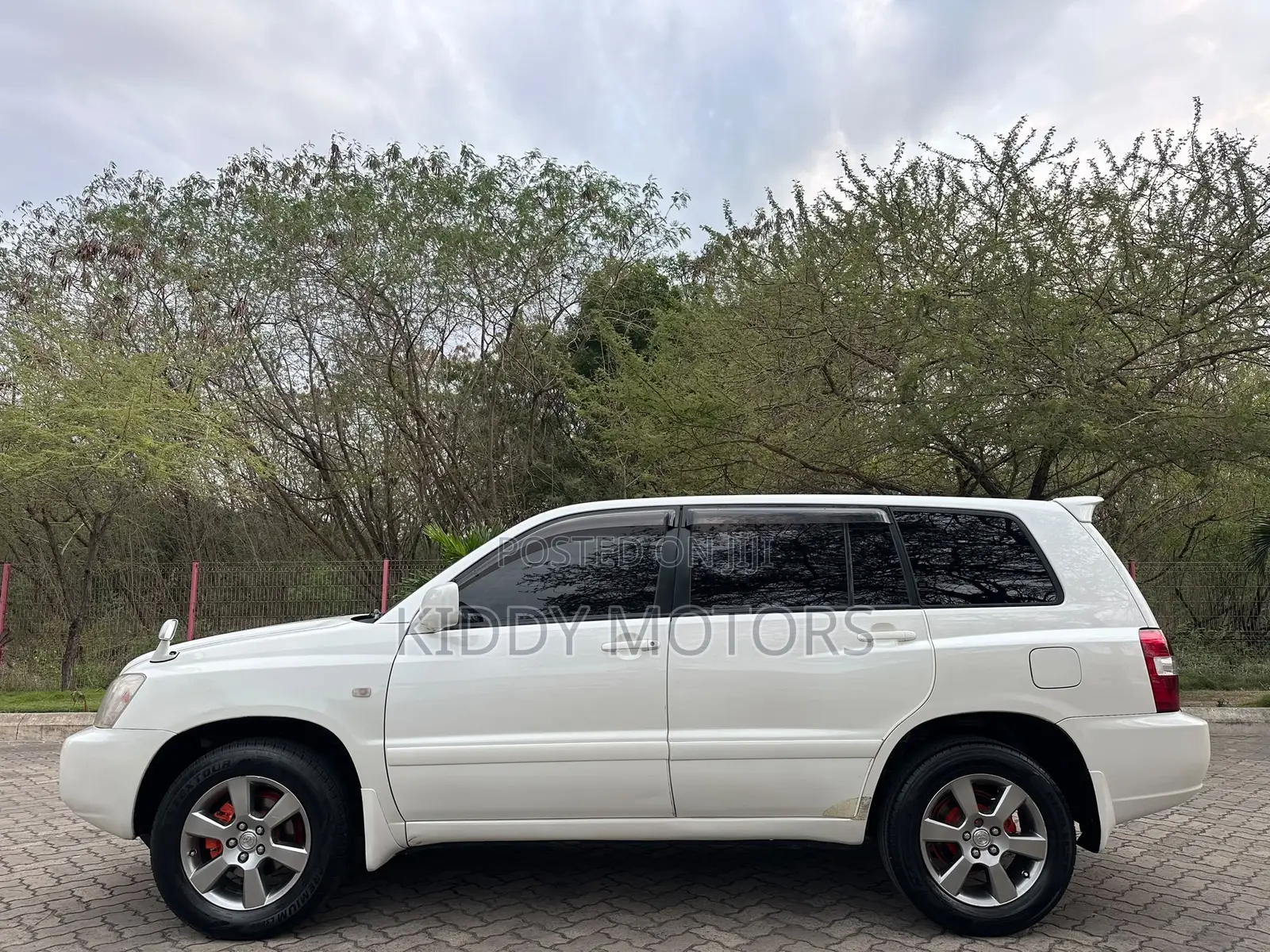 Toyota Kluger 2004 Pearl