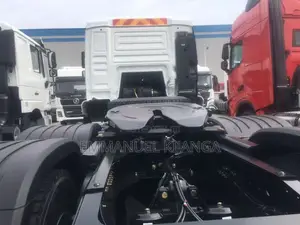Shacman 6x4 H3000 400hp Tractor Truckd