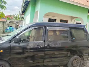 Toyota Noah 2003 Black