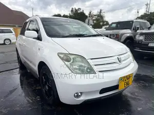 Toyota IST 2005 White