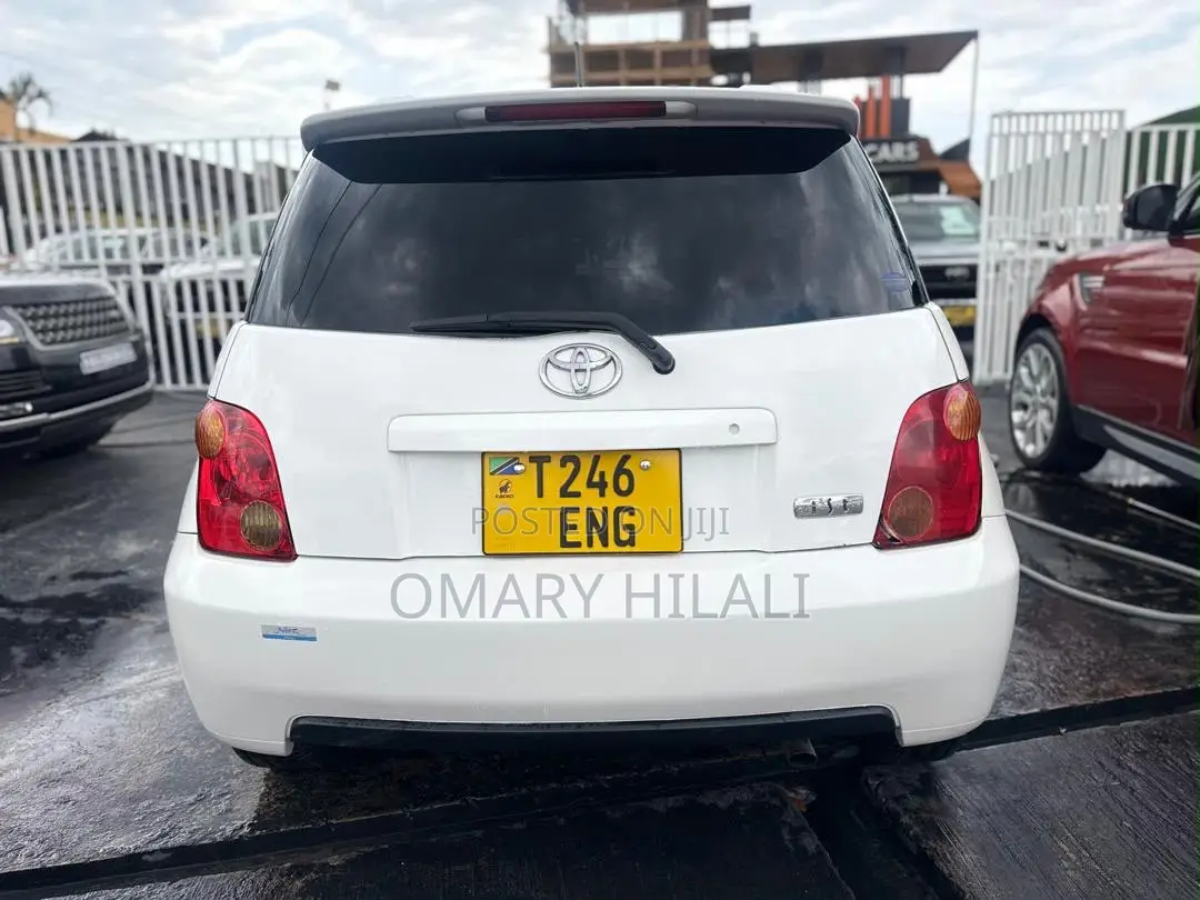 Toyota IST 2005 White
