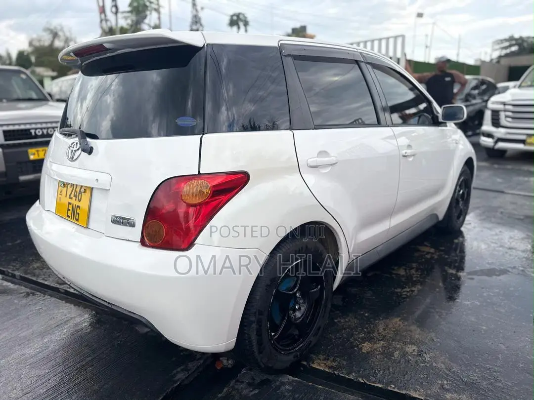 Toyota IST 2005 White