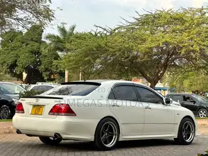 Toyota Crown 2004 White