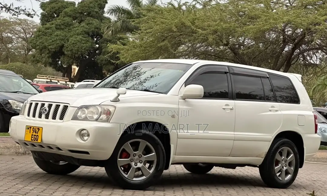 Toyota Kluger 2003 White