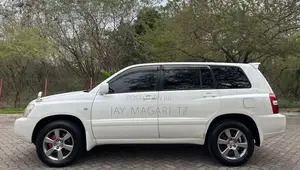 Toyota Kluger 2003 White