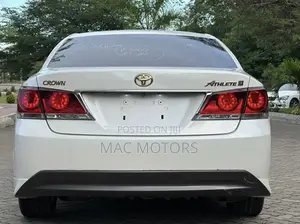 Toyota Crown 2014 White