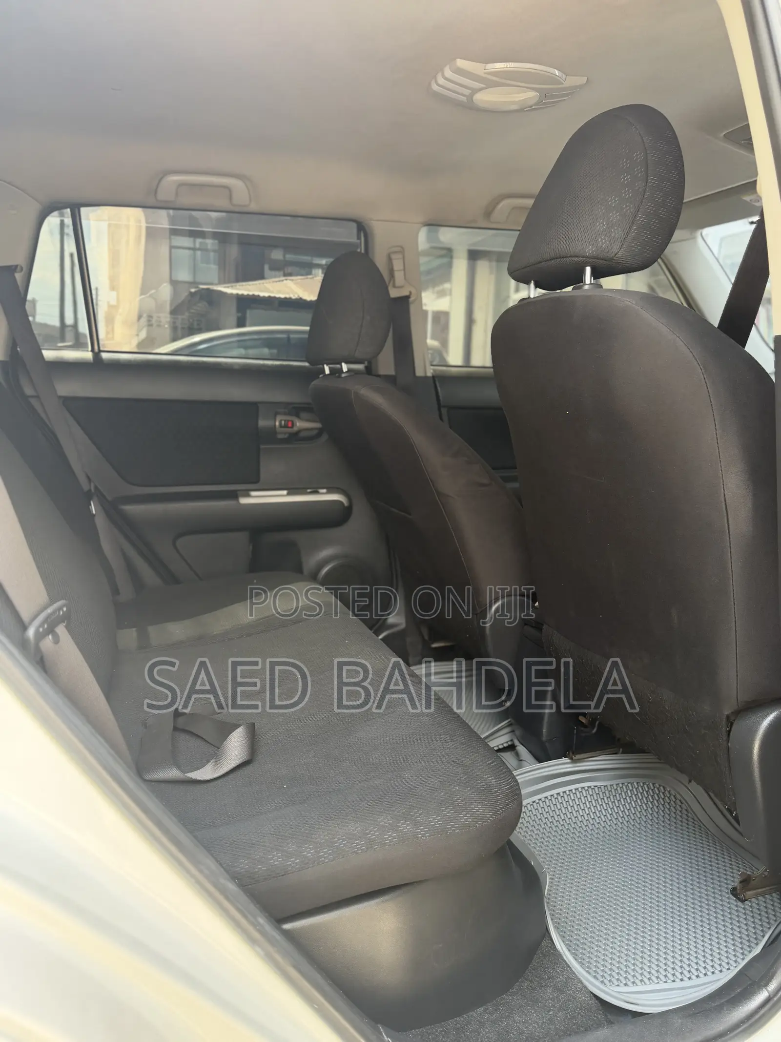 Toyota Corolla Rumion Hatchback 1.5 FWD 2009 White