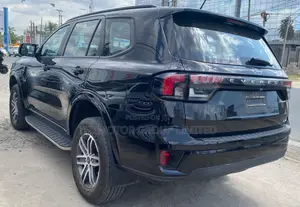 Ford Everest 2023 Black