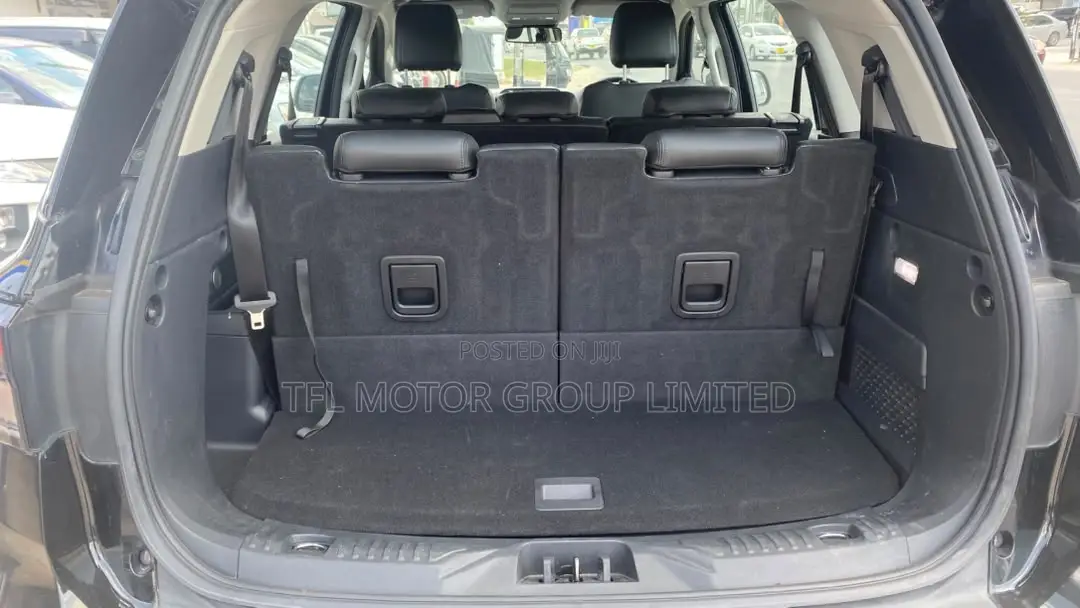 Ford Everest 2023 Black