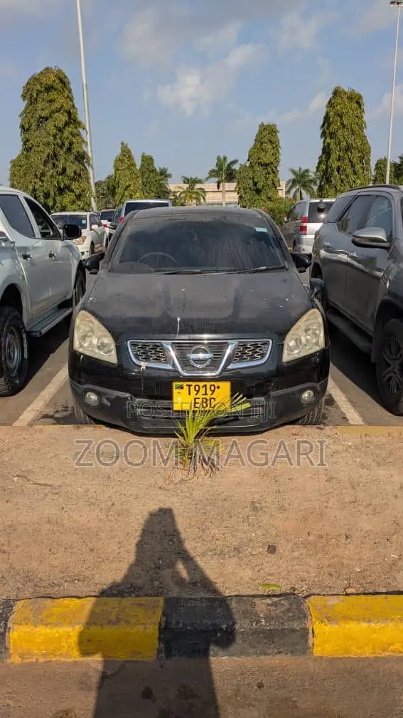 Nissan Dualis 2011 Black