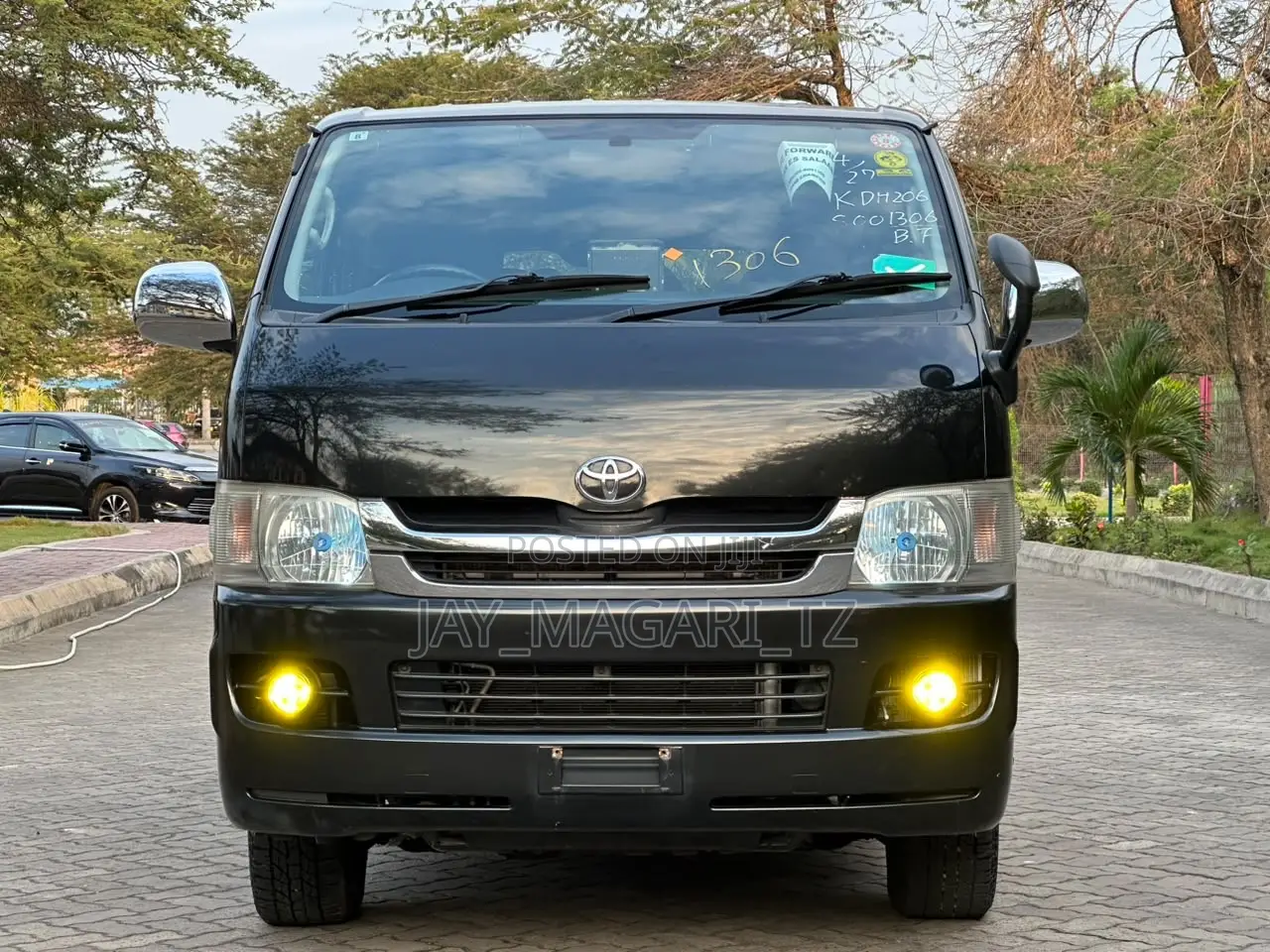 Toyota HiAce 2007 Black