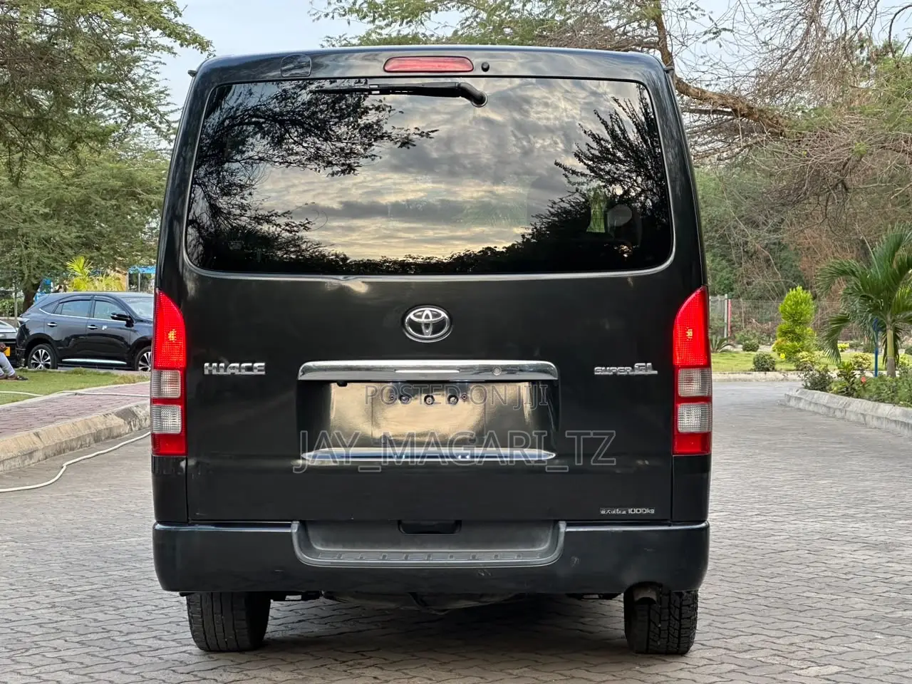 Toyota HiAce 2007 Black