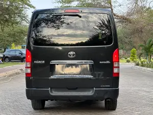 Toyota HiAce 2007 Black