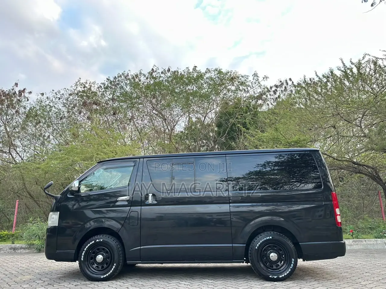 Toyota HiAce 2007 Black