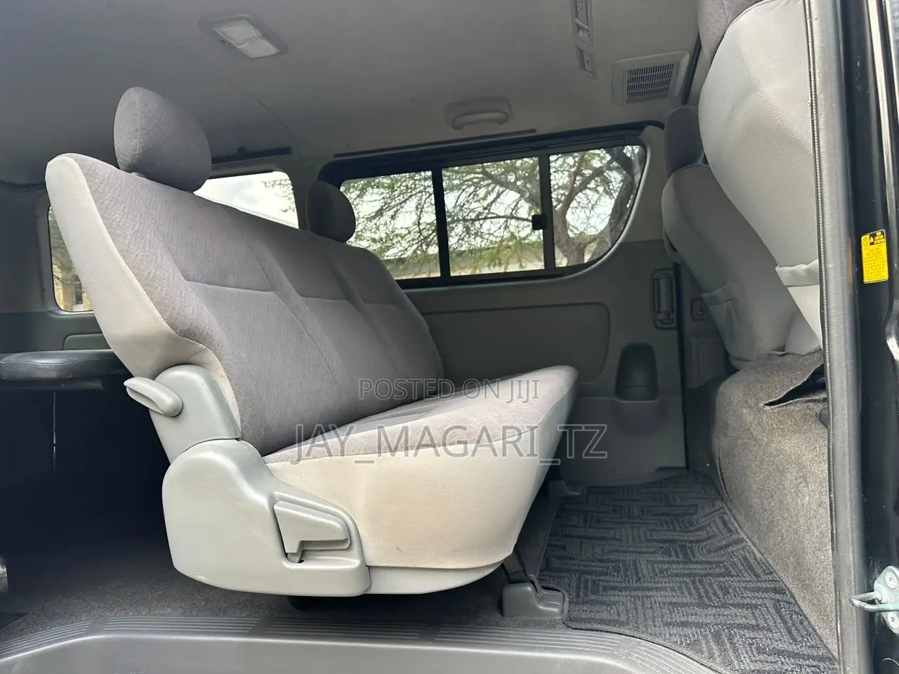 Toyota HiAce 2007 Black