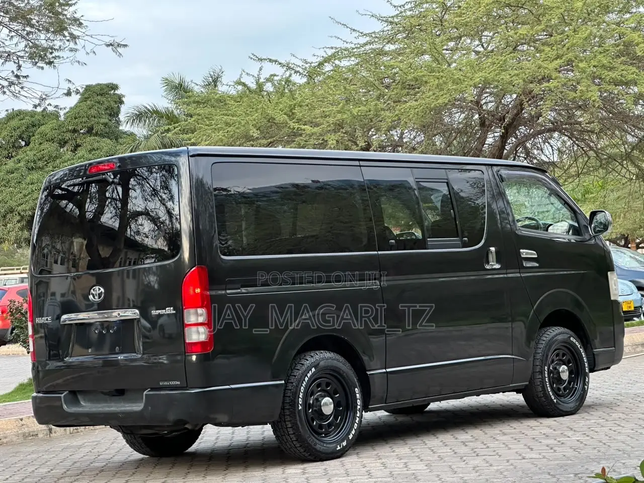 Toyota HiAce 2007 Black